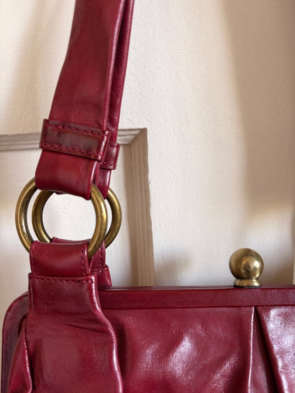HOBO International Brianne Maroon Leather Frame Shoulder Bag - Picture 7 of 9